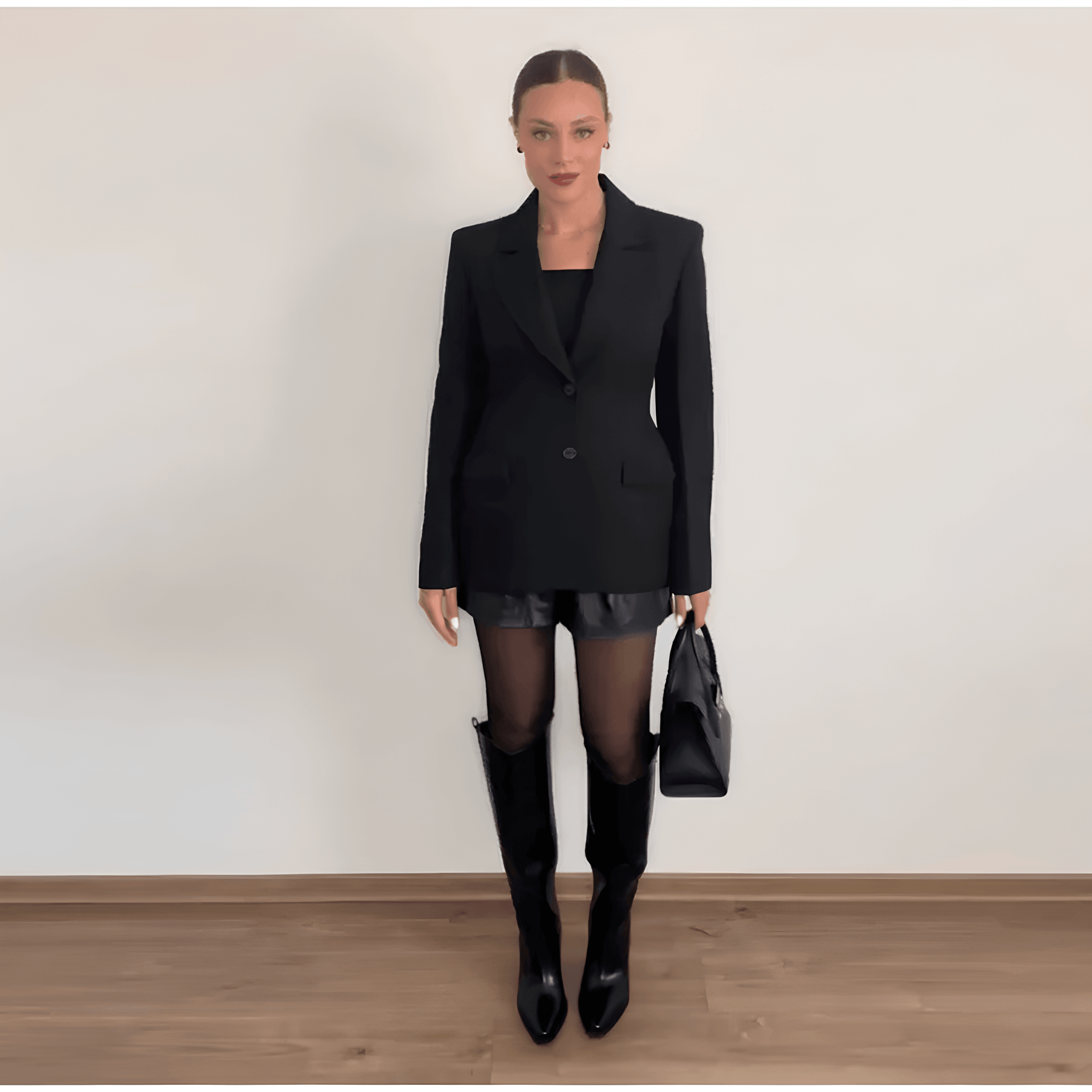 Blazer femenino negro entallado - Lunara