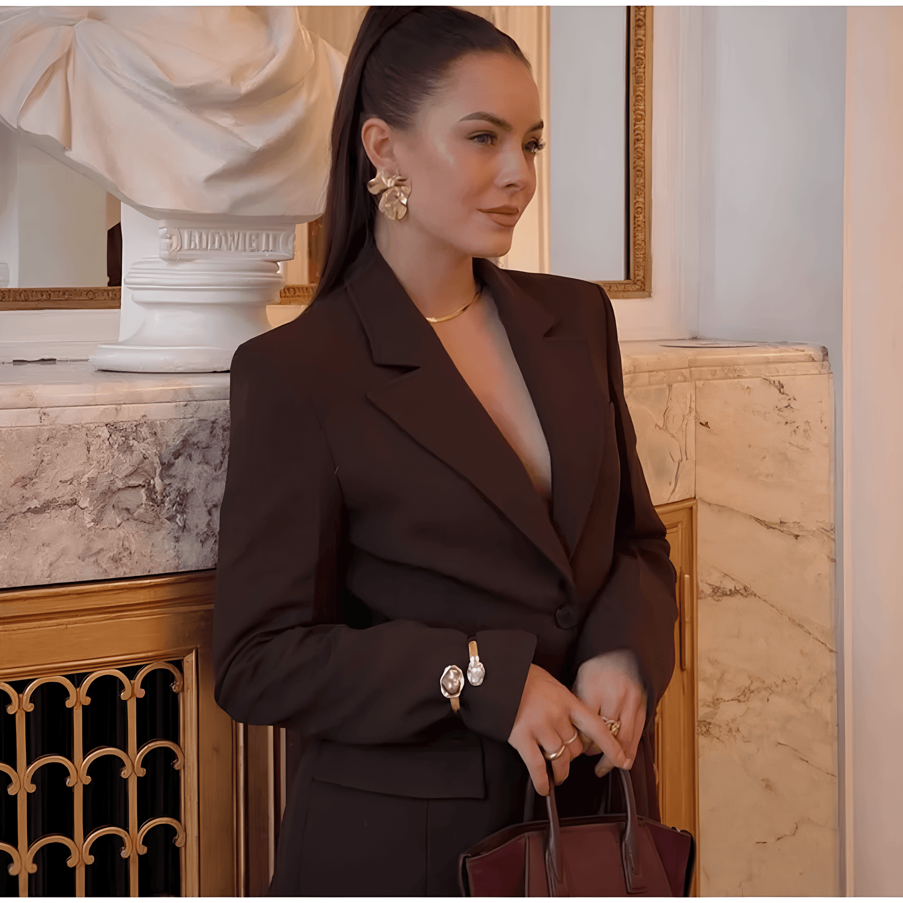 Blazer femenino negro entallado - Lunara
