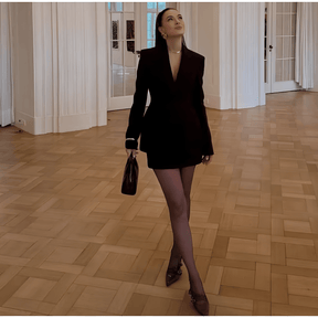 Blazer femenino negro entallado - Lunara