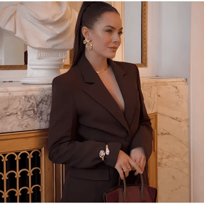Blazer femenino negro entallado - Lunara